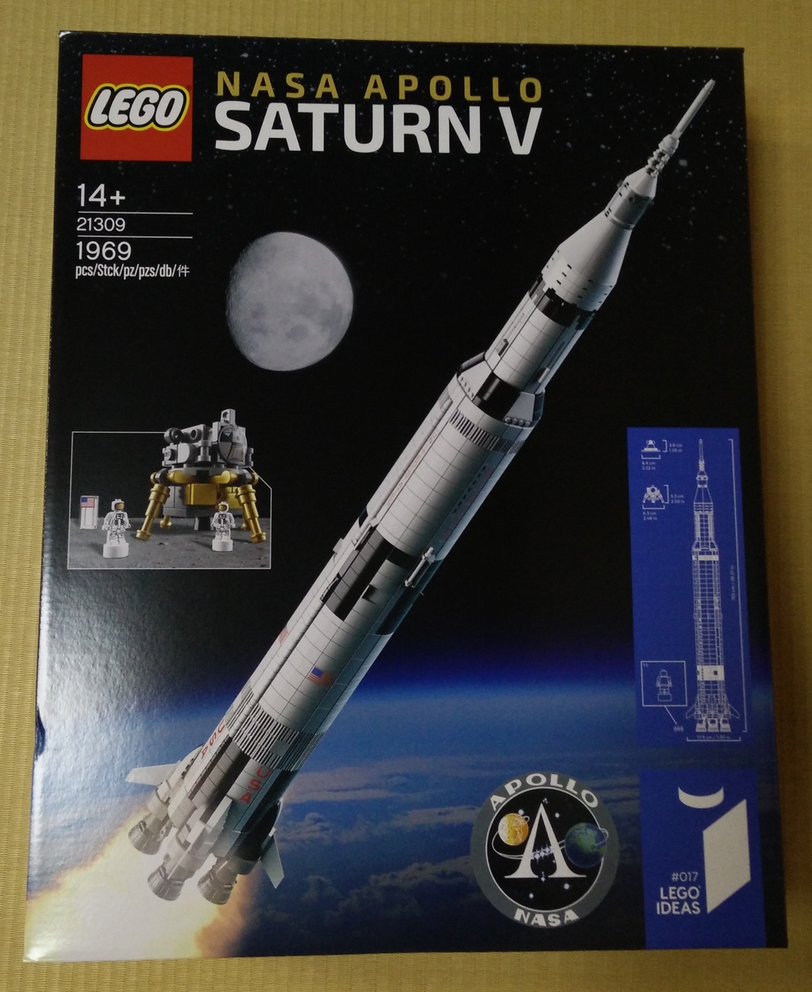 レゴ（LEGO） アイデア 「NASA アポロ計画 サターンV （21309）」レビュー